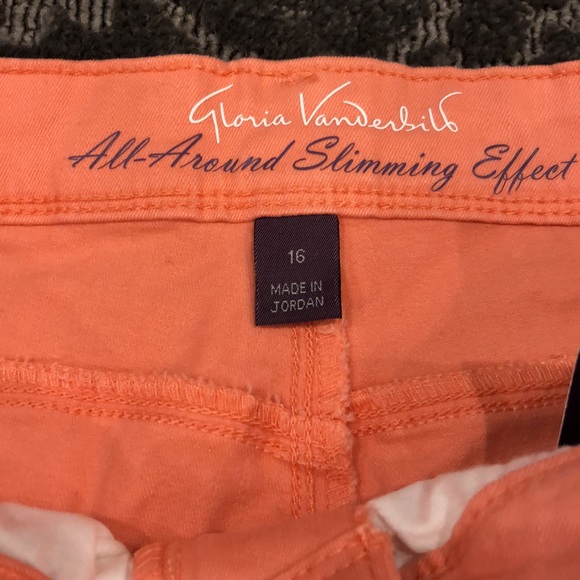 Gloria Vanderbilt Lillian belted skimmer pants - Picture 3 of 4